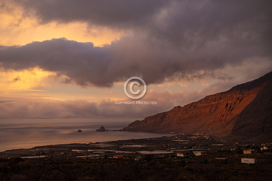 sunset frontera - el hierro