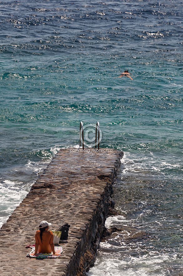 Las Playas y el Parador - El Hierro