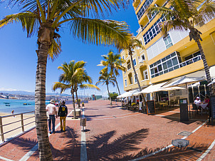 Las canteras Beach