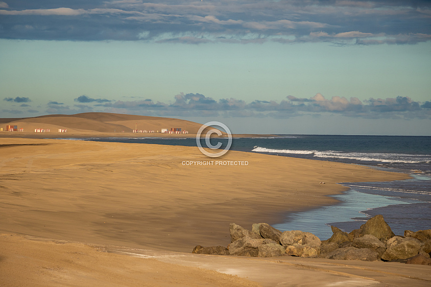 Covid-19 Coronavirus Empty beaches