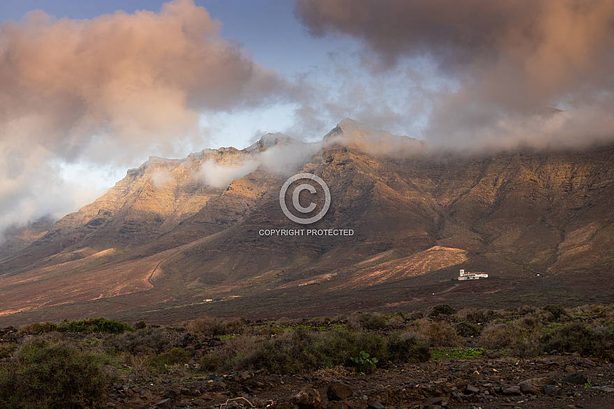 Fuerteventura: Playa de Cofete y Roca del Moro