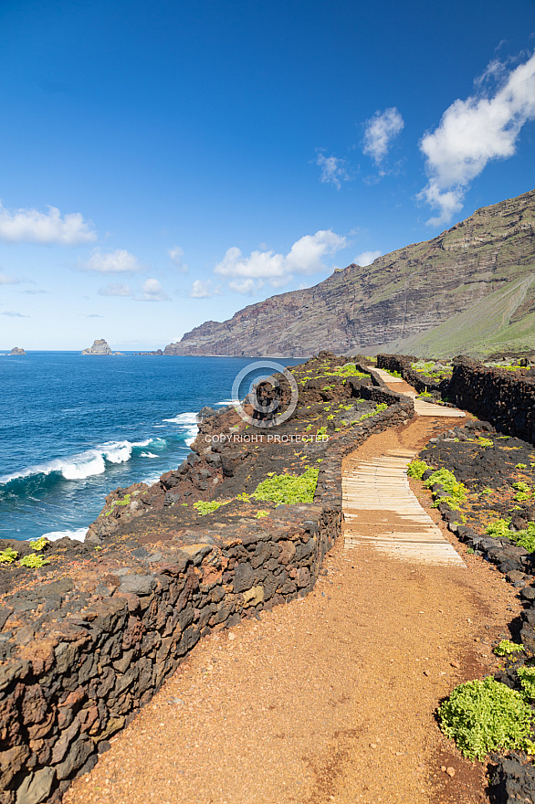 Sendero Lieral de Las Puntas - El Hierro