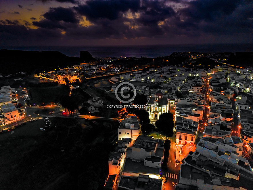 Agaete by night