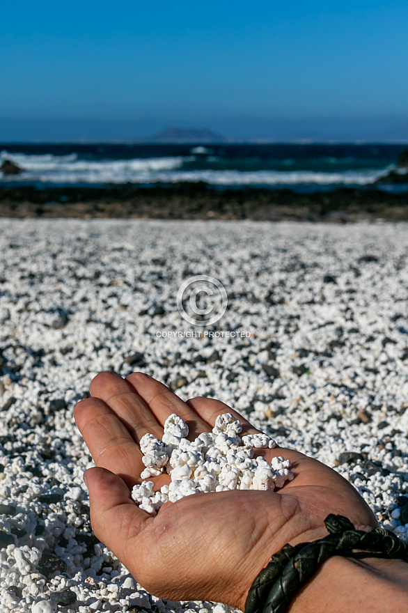 Playa del Bajo de la Burra - Popcorn Beach