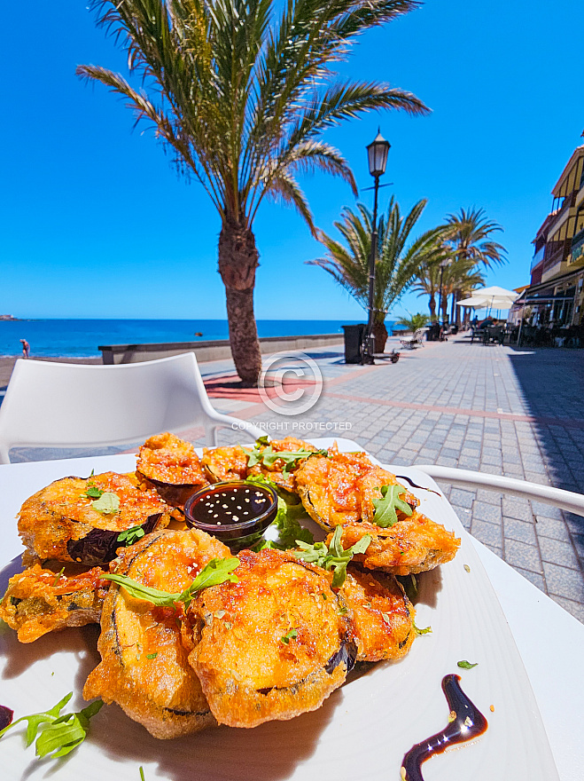 La Gomera: Berenjena frita con guarapo