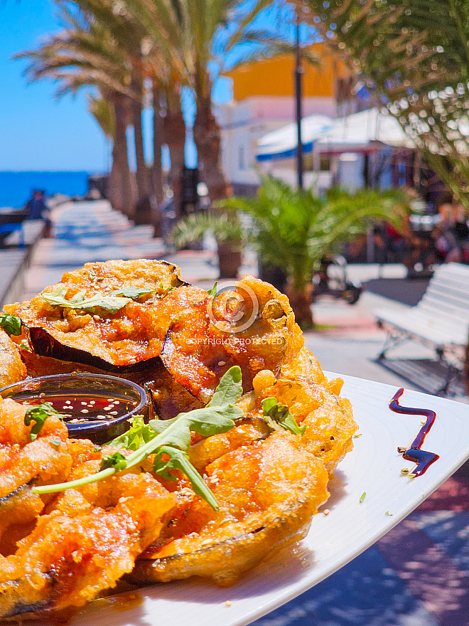 La Gomera: Berenjena frita con guarapo