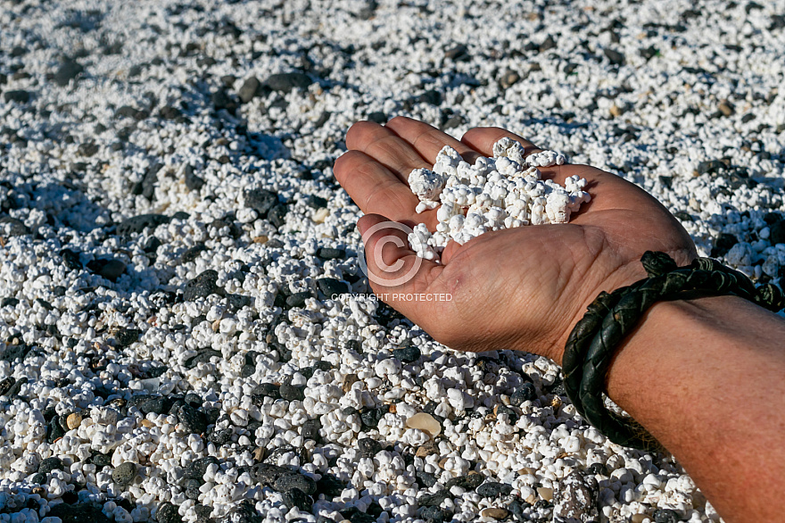 Playa del Bajo de la Burra - Popcorn Beach