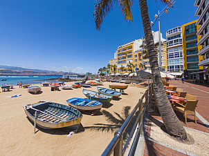 Las canteras Beach