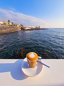 Cafe cortado en La Caleta de Tenerife